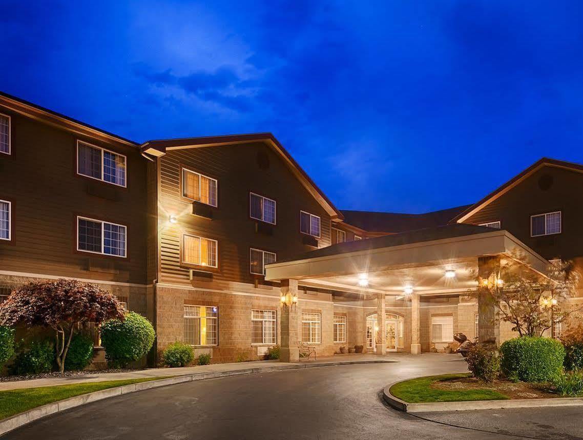 Western 3* Kennewick